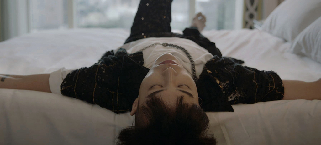 Get An Intimate Look At G-Dragon Behind The Scenes - NYLON SINGAPORE